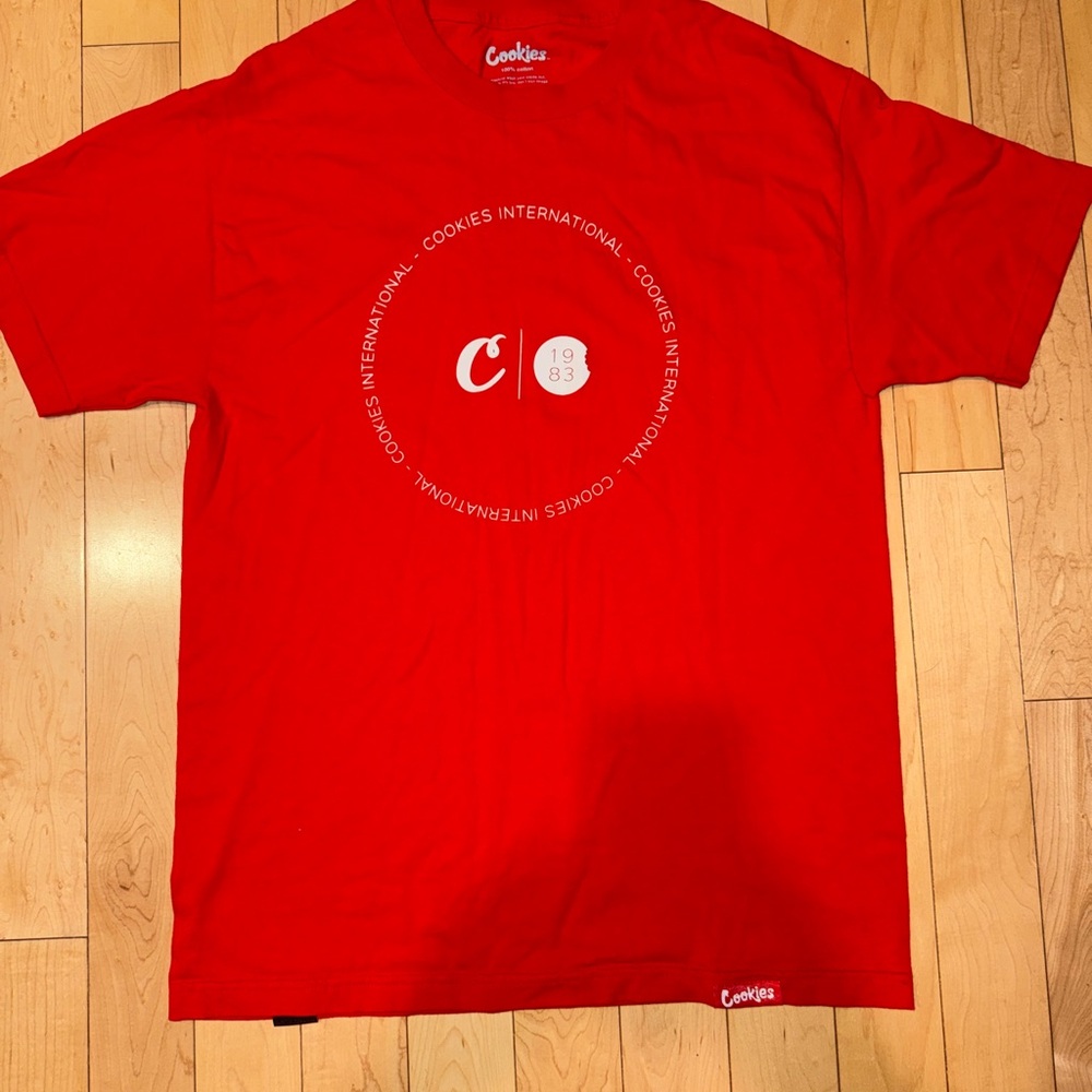 Vibrant Red Short Sleeve Tee with Minimalist Design